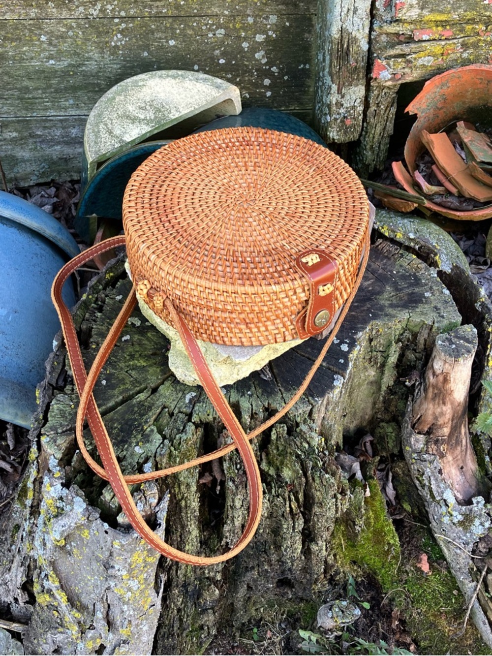 Anthropologie Summer Woven Round Rattan Crossbody Bag w/ Leather Straps - Picture 3 of 14